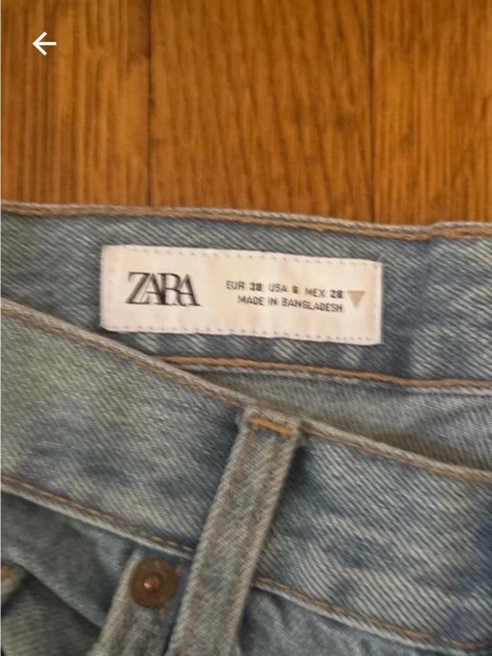Zara Women’s Light Blue Straight Jeans